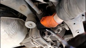 Замена масла в редукторе заднего моста на Lexus RX 350 Лексус 2012 года