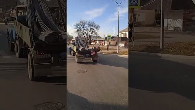 сколько тонн ЗИЛ везёт? смотреть онлайн