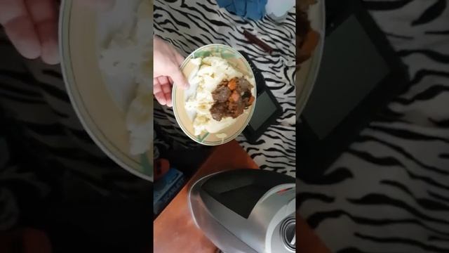 Как разогреть пищу без микроволновки и плиты ( лайфхак) смотреть онлайн