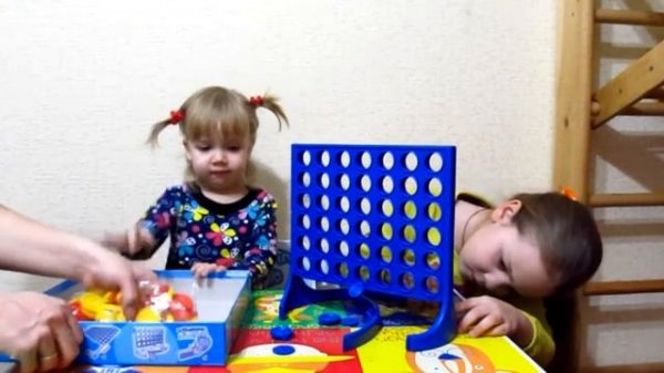 Connect 4 логическая игра распаковка. Connect four game unboxing.