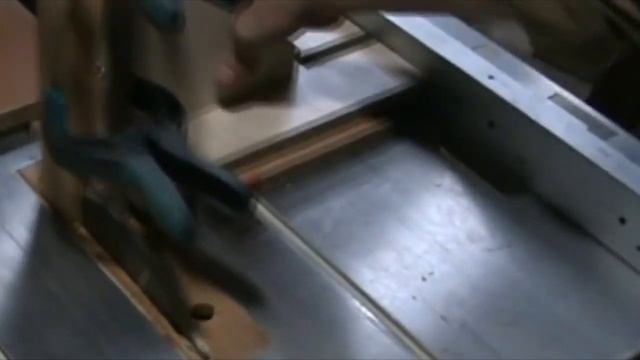 Шипорез для циркулярки.Mortise & tenon jig for а table saw. Версия канала "AlfFisher". смотреть онлайн