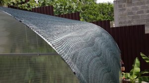 Установка затеняющей сетки на теплицу увеличивает урожай овощей