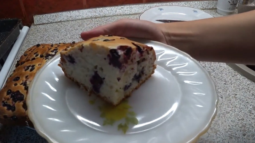 ОЧЕНЬ Вкусный ЯГОДНЫЙ пирог .ВАМ ТОЧНО ПОНРАВИТЬСЯ ! смотреть онлайн