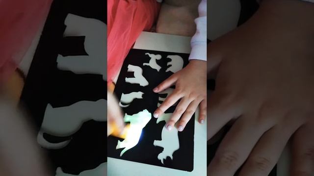 Открываем коробочку с набором "Рисуем светом" Light pen смотреть онлайн