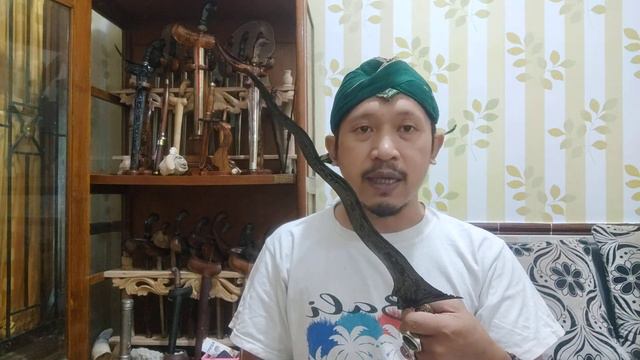 Review Keris Pusaka CARUBUK Luk 7 (Eksoteri - Isoteri) yang Istimewa sebelum di kirim. 085648311422 смотреть онлайн