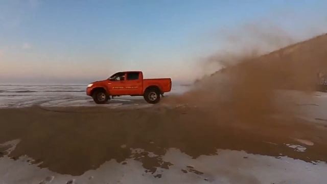 Toyota Hilux Arctic Truck & Suzuki Jimny 2020