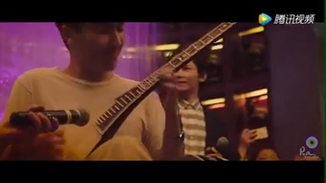 Уйгур красиво сыграл денспасито