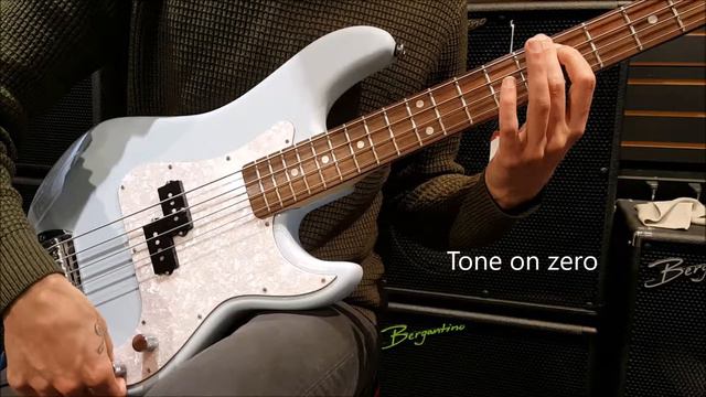 G&L LB100 Sonic Blue Bass Pearl Pickguard