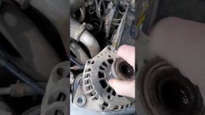 Снимаем генератор на санг енг актион спорт