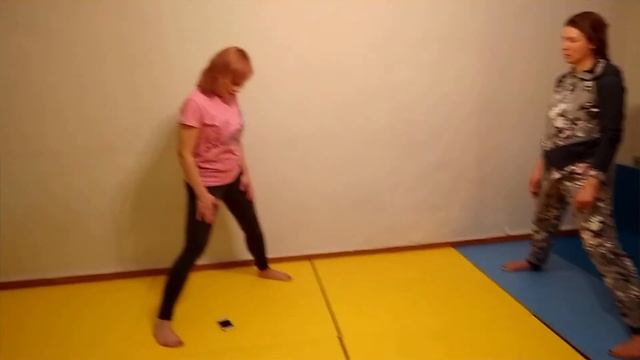 Как сесть на шпагат без боли и травм. Постизометрическая релаксация. Предварительные упражнения. смотреть онлайн