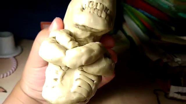 Чужой из скульптурного пластилина смотреть онлайн