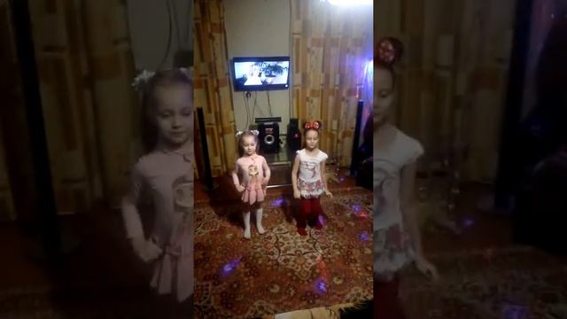 Вика Старикова Лягушка (cover) смотреть онлайн