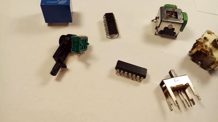 Как выпаять микросхему при помощи обычного провода смотреть онлайн