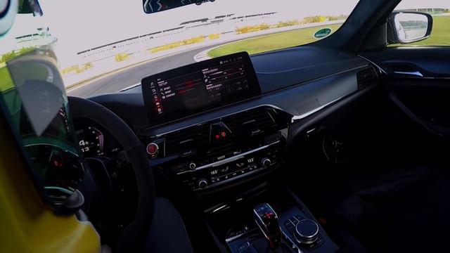 HOT LAP: BMW M5 CS Prototyp смотреть онлайн