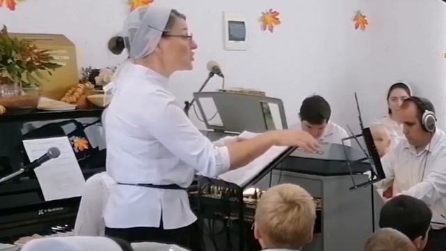 Бог создал цветочки/ Ника Савченко & Детский оркестр народных инструментов/г.Горячий Ключ смотреть онлайн