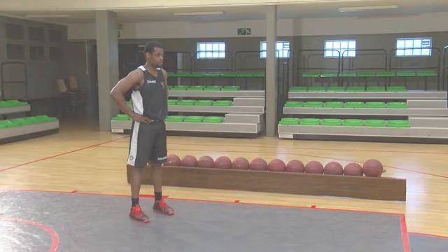 BodyCheck+: Drop lunge (basic) смотреть онлайн