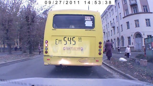 27.09.2011 Маршрутный беспредел на ул. Баумана.AVI смотреть онлайн