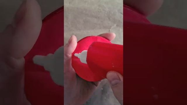 Елочная игрушка - шар на елку из цветной бумаги своими руками! DIY Christmas Ball Ornament Craft смотреть онлайн