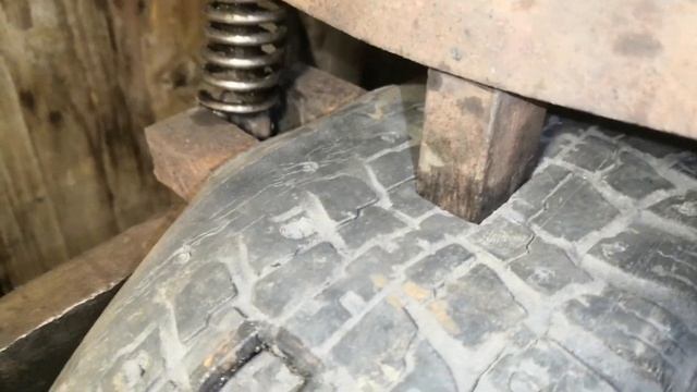 пробойник покрышек авто для самодельной гусеницы снегоуборщика часть 1 смотреть онлайн