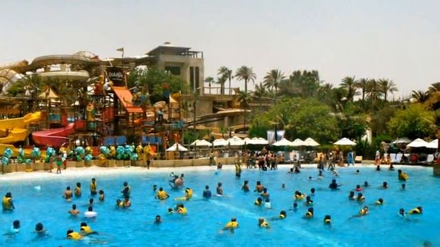Visiting Wild Wadi Water Park, Water Park in Dubai, United Arab Emirates смотреть онлайн