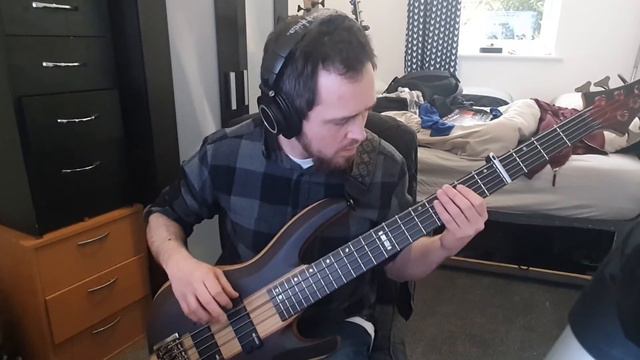 Plini: Cascade - Bass Cover смотреть онлайн