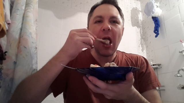 ASMR EATING SOUNDS. КУШАЮ ЖАРЕНУЮ КУРОЧКУ И МАКАРОНЫ С КЕТЧУПОМ