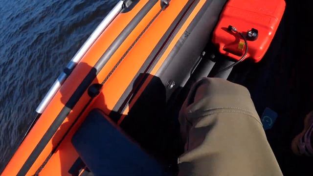 Лодка Kitt Boats 370НДНД Фальшборт с мотором 9.8 л.с. смотреть онлайн