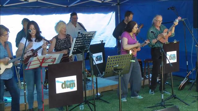 Big Ukulele Jam смотреть онлайн