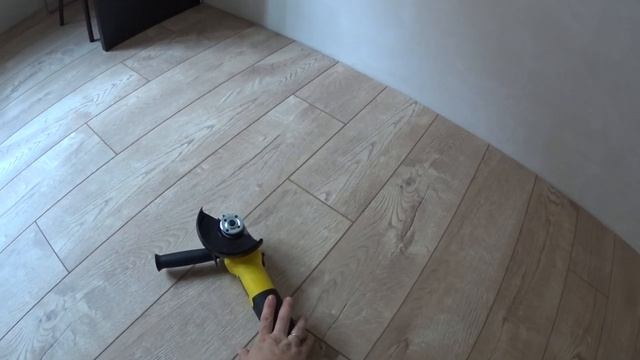 Лучшая болгарка с регулировкой оборотов до 4000р - STANLEY 1100W смотреть онлайн