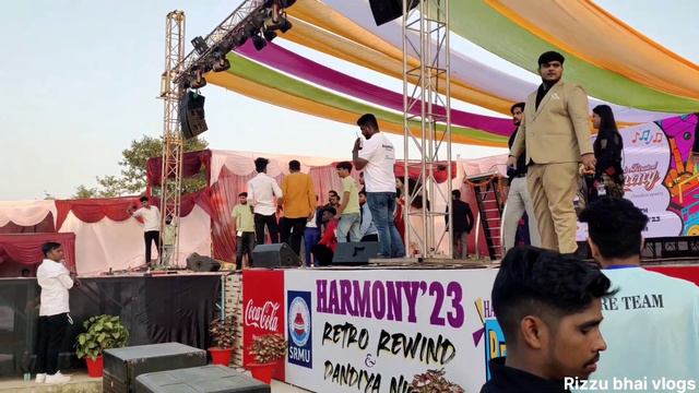 SRMU University Harmony 2k23 Retro Rewind & Dandiya Night | Lucknow | @rizzu511 смотреть онлайн