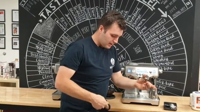 Breville Oracle (Sage) Breville Oracle Touch Daily and Monthly cleaning run through. смотреть онлайн