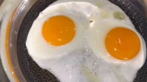Правильная яичница глазунья ?