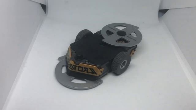 Hexbug Battlebots Rivals: Duck! And RotatoR Review смотреть онлайн