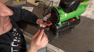 Тихий компрессор! Купил для Пескоструя Мини. Компрессор для аэрографии Метеор 2.