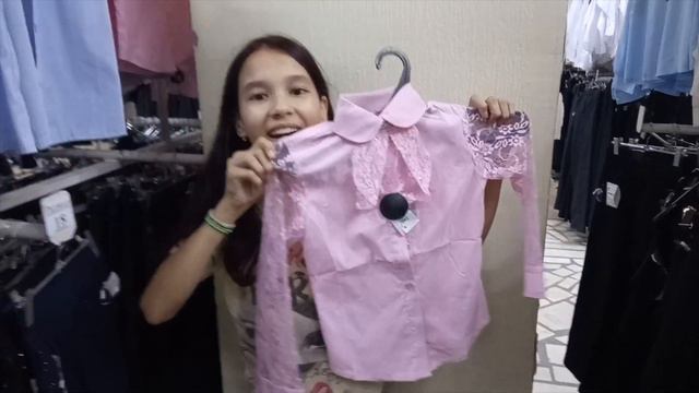 Фанни Кидс Покупает Школьную Одежду и Канцелярию смотреть онлайн