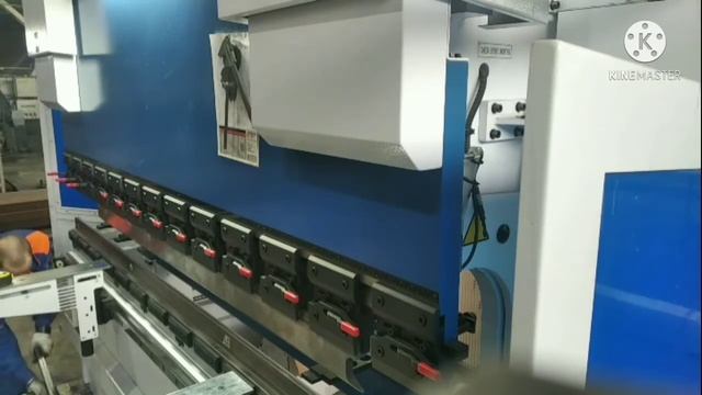 Работа на листогибочном прессе ЧПУ. Коротко о моей работе... смотреть онлайн