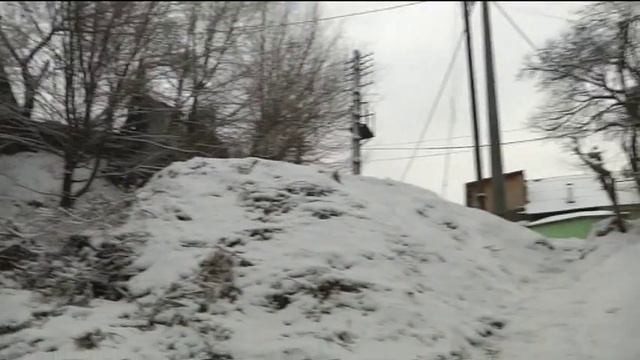 Живущие на границе двух районов алматинцы страдают от бездорожья (18.01.16) смотреть онлайн