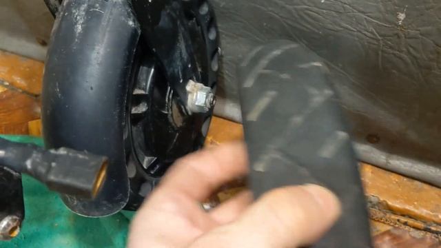 Разболталось передняя вилка, колесо Kugoo S3 Aovo. смотреть онлайн