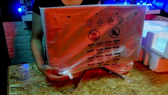 Unboxing & Review: Monitor PHILIPS 242M8, Gaming & Editing? Libass!!-Tezar Pothye смотреть онлайн