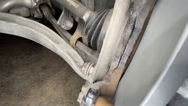 Audi Q5 / S5 / A4 / A5 / B8 / B8.5 ROTORS & PADS REPLACEMENT - EASY!