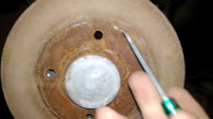 Логан Регулировка подводящего механизма стояночного тормоза без снятия барабана