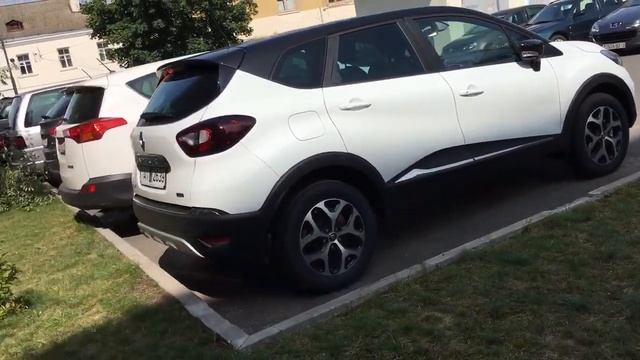 Сравнение Toyota RAV4 IV и Renault Capture 2017 смотреть онлайн