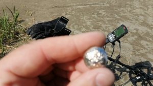 объехать три пляжа в поисках золота, сломался пин