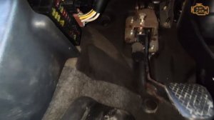 Where to find the diagnostic port OBD2, fuses box and battery in HONDA HR-V [1999-2006]