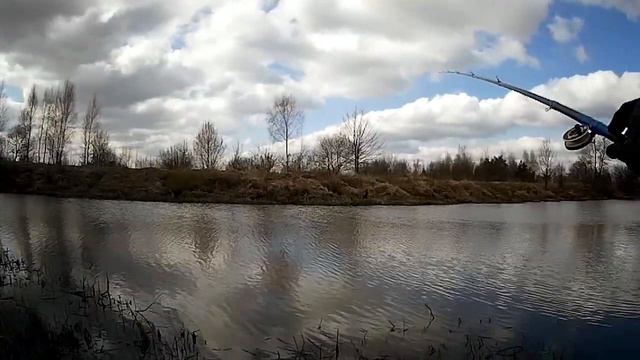 Боковой кивок , погонял окунярика смотреть онлайн