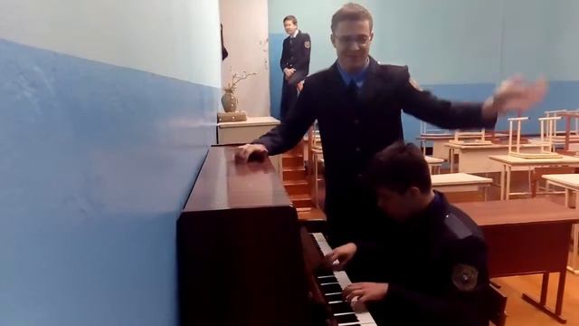 Странная женщина смотреть онлайн