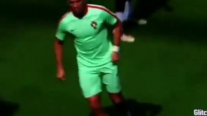 песня про футболиста роналду