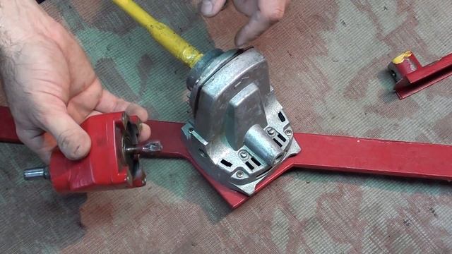 Ремонт медогонки. Медогонка из болгарки своими руками . Пчеловодство. Пчелы. смотреть онлайн