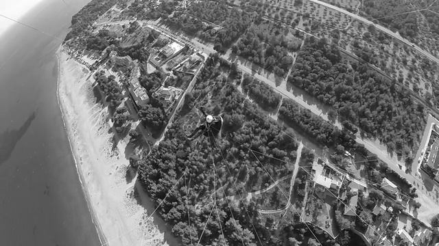 MIAMI PLAYA PARAPENTE смотреть онлайн