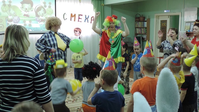 Путешествие в страну шуток и веселья! смотреть онлайн